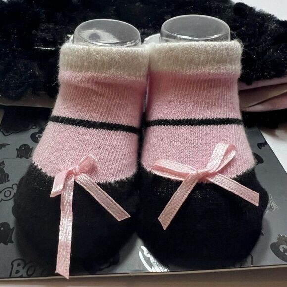 Little Me Black Cat Hat & Booties Set 0–6M Baby Halloween Gift NWT 🎃 - Picture 5 of 7